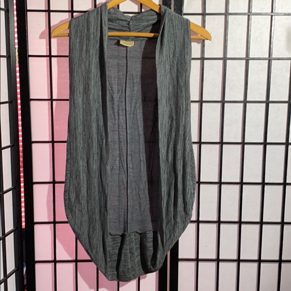 Pretty Good Sleeveless Open Front Lightweight Sz S